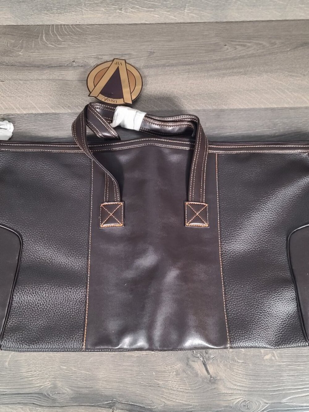 Usher VIP Brown Duffel Bag Large Weekend Zip Close Luggage Suitcase NWT 14"x24"